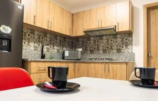 Suites Amobladas Cuenca Centro Εξωτερικό φωτογραφία